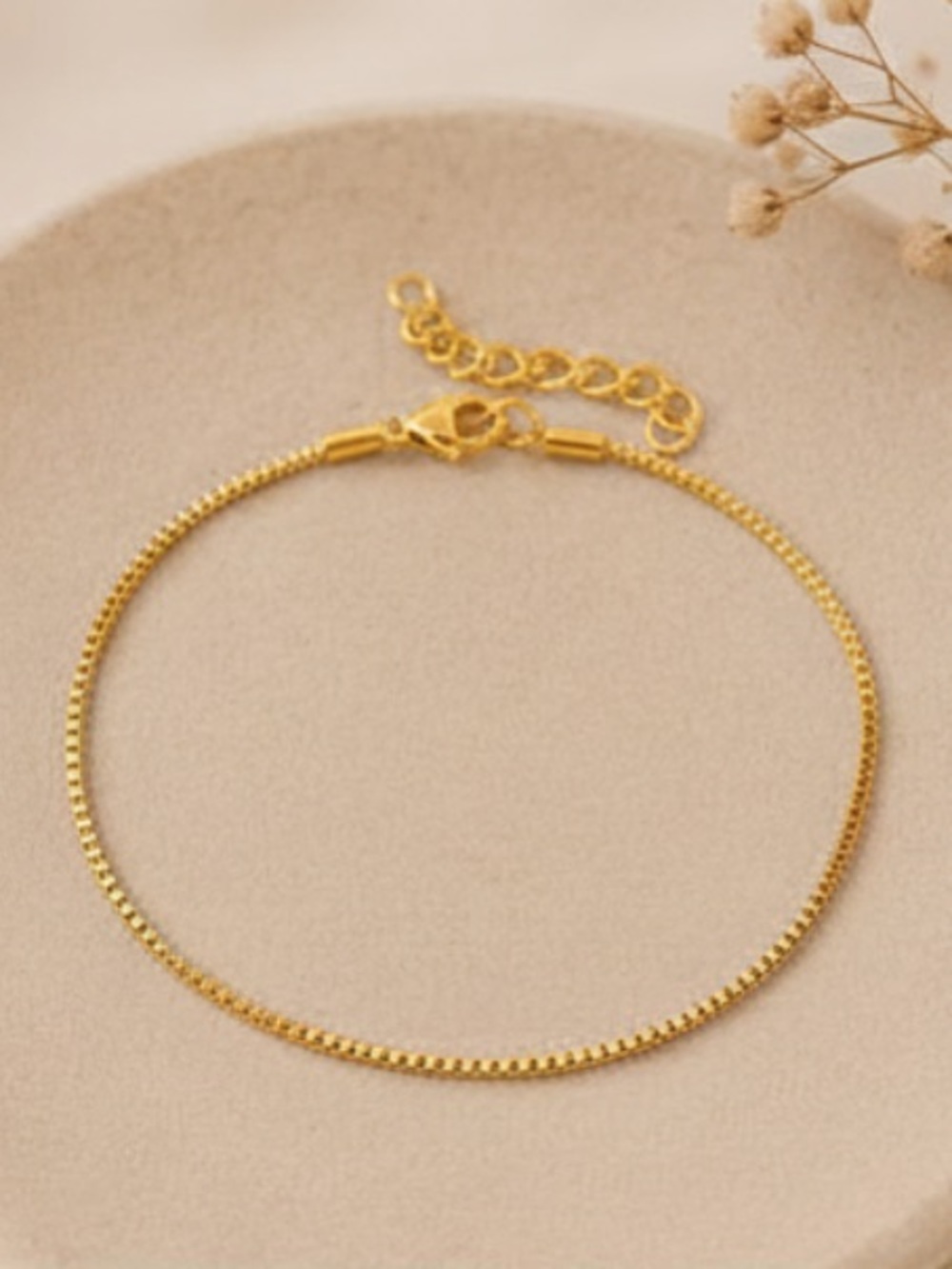 ✨$15 each or 3 for $30 
Minimal Gold Chain Bracelet 🤍 💦Waterproof💦